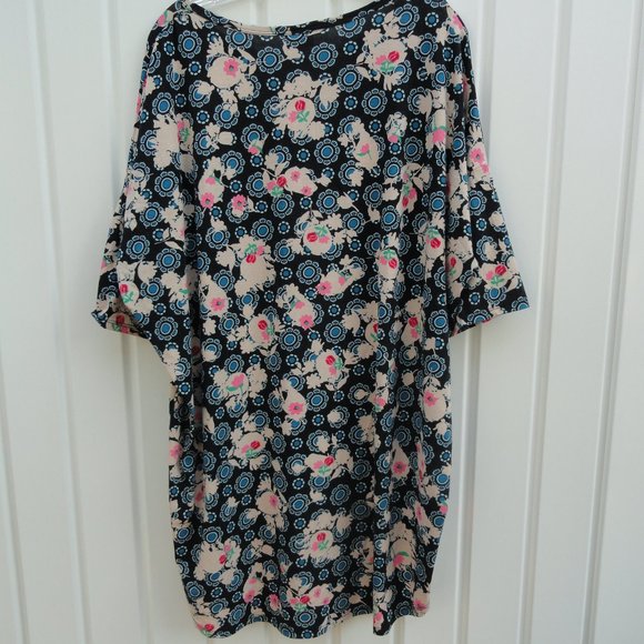Blouse LuLaRoe Irma - Imprimé Triangle Aztèque - Taille XL - Neuf Avec étiquettes